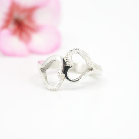 Anillo dos corazones